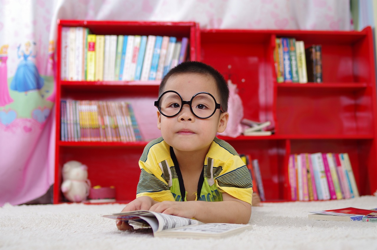 How to Set Up a Cozy Reading Nook